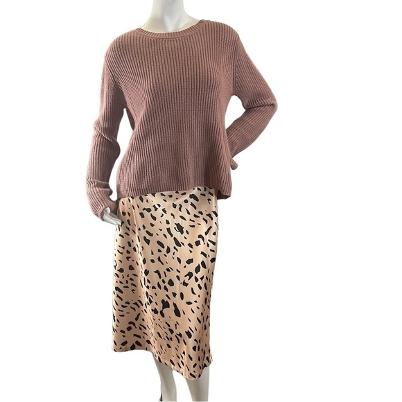 Moon & Madison Pink Mauve Sweater Tie Back Lacing Lace Up Woman’s Sweater Size M - Picture 4 of 14